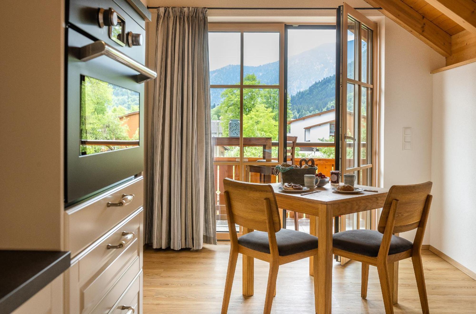 Ferienwohnungen Zober Am Muehlbach Oberammergau Esterno foto